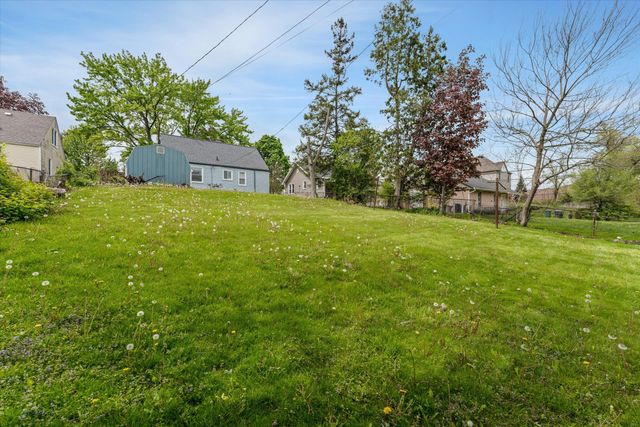 249 S Chocolay Avenue, Clawson, MI 48017