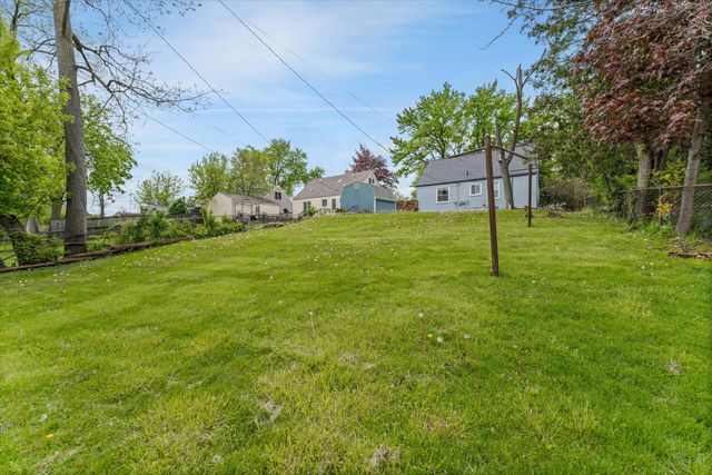 249 S Chocolay Avenue, Clawson, MI 48017