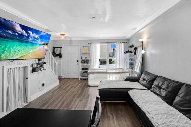 2929 Dorchester Ln, Cooper City, FL 33026