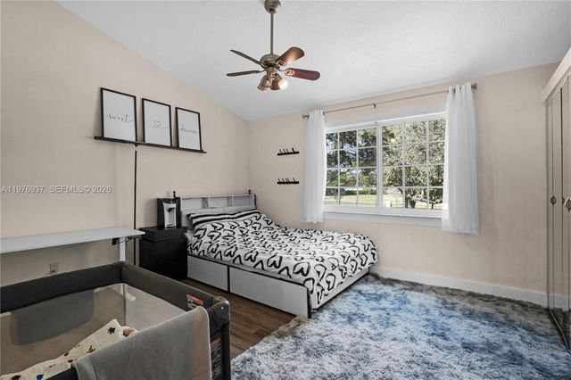 2929 Dorchester Ln, Cooper City, FL 33026