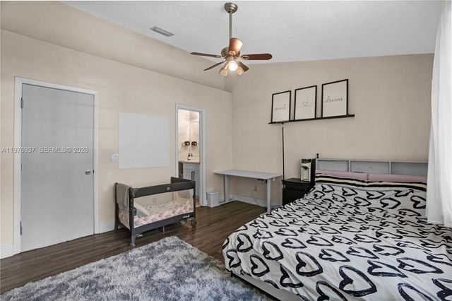 2929 Dorchester Ln, Cooper City, FL 33026