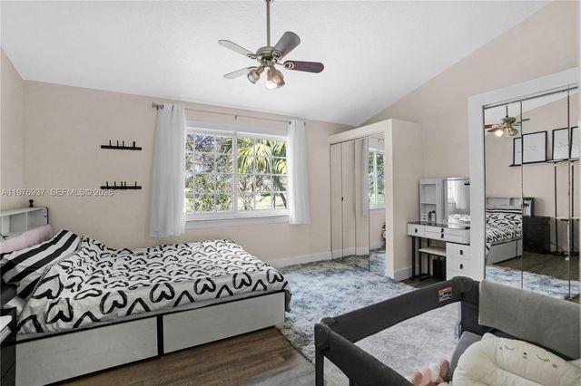 2929 Dorchester Ln, Cooper City, FL 33026