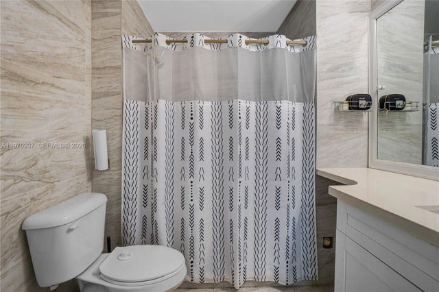 2929 Dorchester Ln, Cooper City, FL 33026