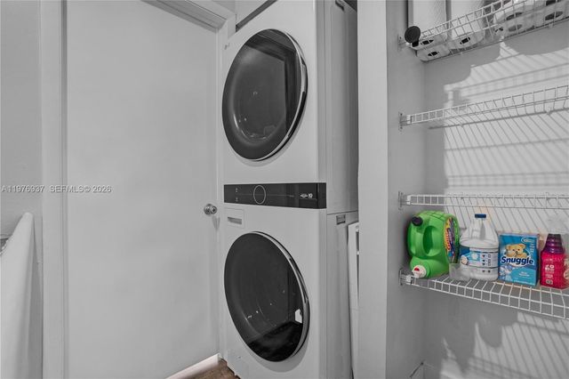 2929 Dorchester Ln, Cooper City, FL 33026