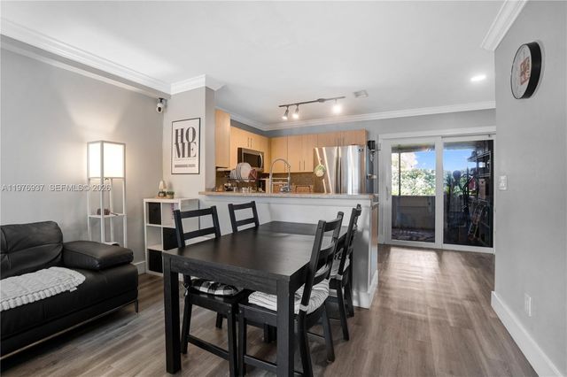 2929 Dorchester Ln, Cooper City, FL 33026