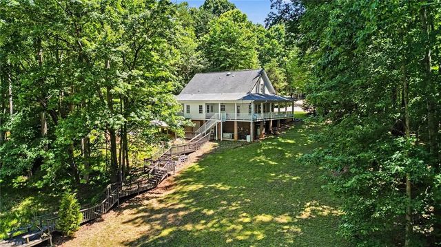 7203 Ariel Farm Court, Greensboro, NC 27455