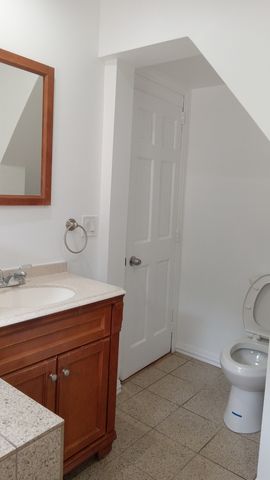 5142 S Campbell Avenue, Chicago, IL 60632