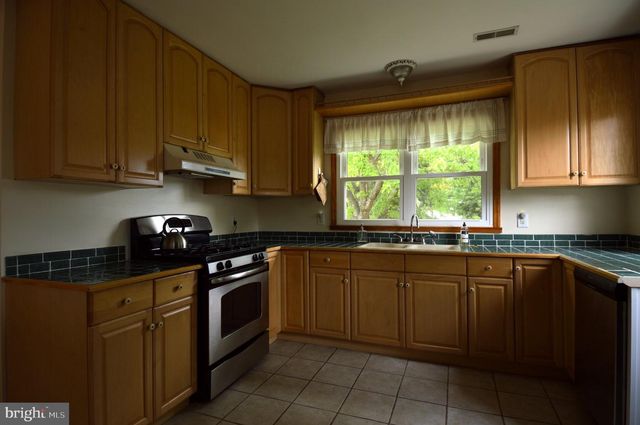29 CATAWBA AVE, Blackwood, NJ 08012