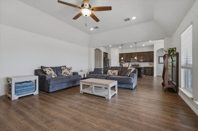 122 Post Oak Way, Weatherford, TX 76087