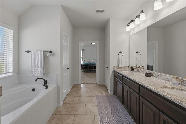 122 Post Oak Way, Weatherford, TX 76087