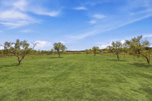 122 Post Oak Way, Weatherford, TX 76087