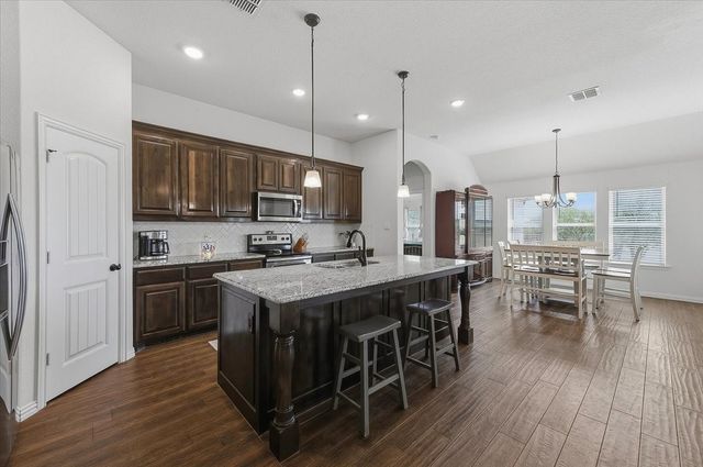 122 Post Oak Way, Weatherford, TX 76087