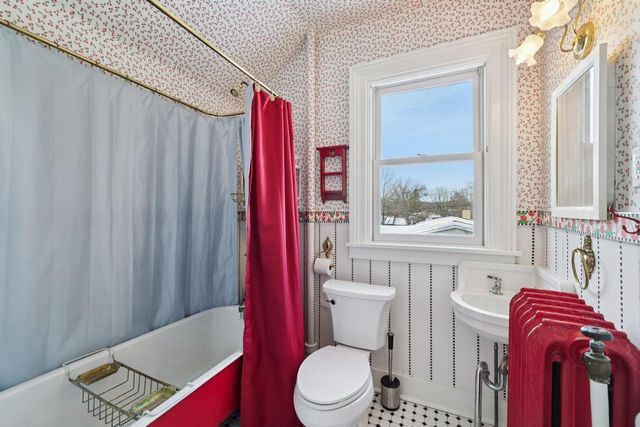 733 5th Street, Baraboo, WI 53913