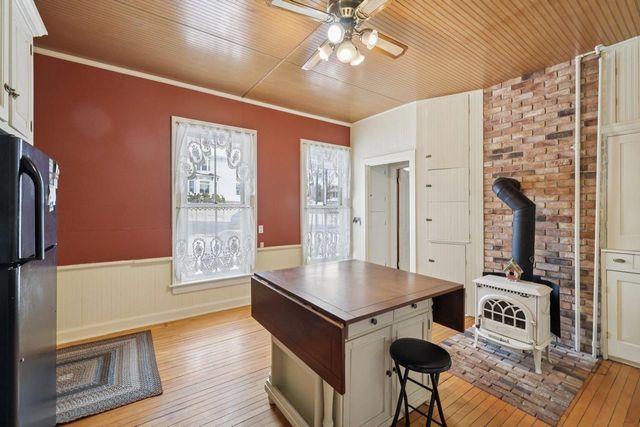 733 5th Street, Baraboo, WI 53913