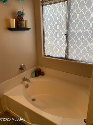 202 E Corte Rancho Encanto, Sahuarita, AZ 85629