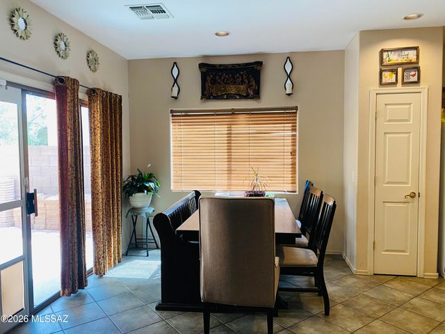 202 E Corte Rancho Encanto, Sahuarita, AZ 85629