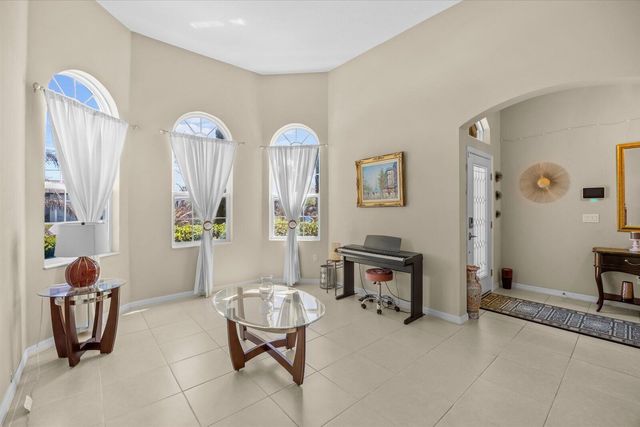 5744 NW Cahaba Street, Port St. Lucie, FL 34986