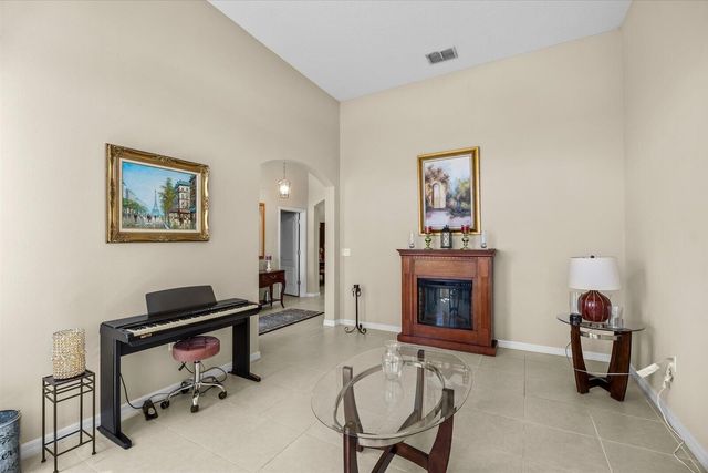 5744 NW Cahaba Street, Port St. Lucie, FL 34986