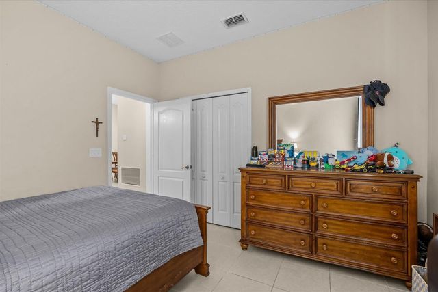 5744 NW Cahaba Street, Port St. Lucie, FL 34986