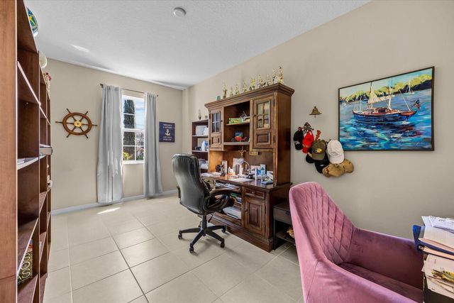 5744 NW Cahaba Street, Port St. Lucie, FL 34986