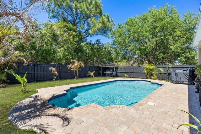 5744 NW Cahaba Street, Port St. Lucie, FL 34986