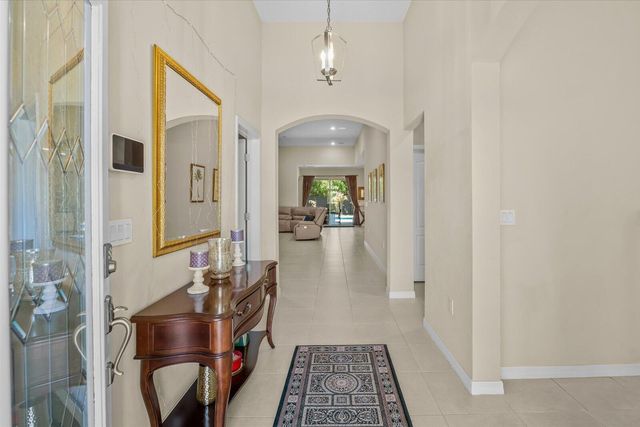 5744 NW Cahaba Street, Port St. Lucie, FL 34986