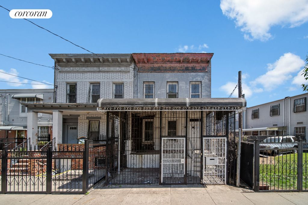 589 HINSDALE Street, New York City, NY 11207