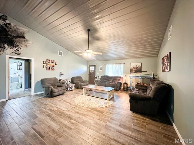 3014 County Road 2330, Salem, MO 65560