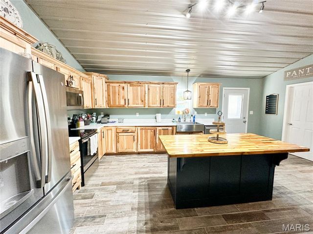 3014 County Road 2330, Salem, MO 65560