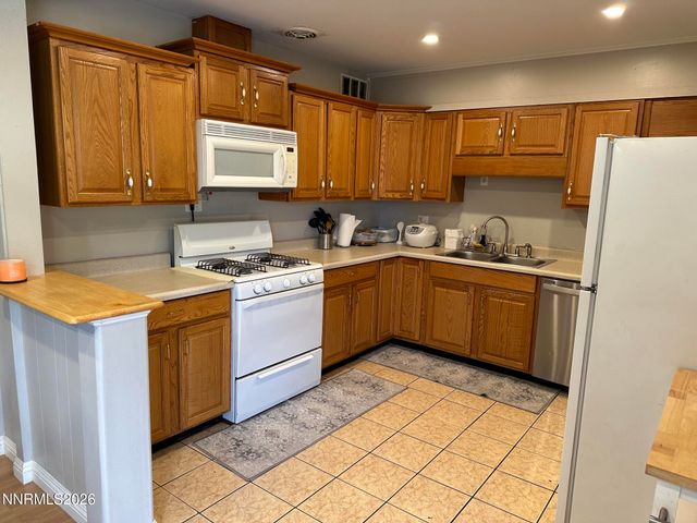 1280 Dodson Way, Sparks, NV 89431