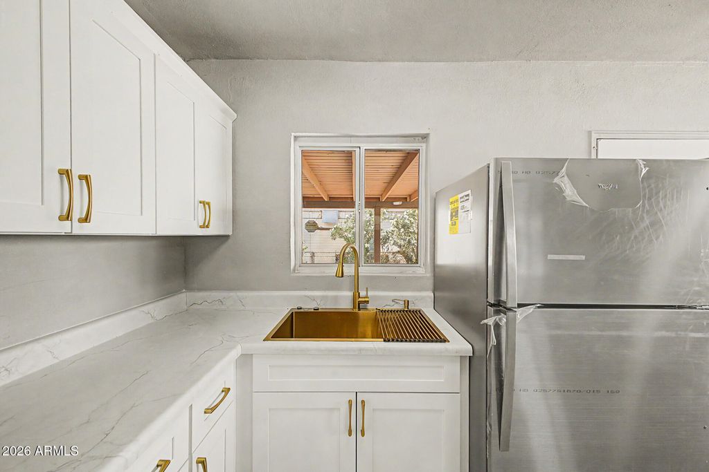 Image 12 of property listing at 3107 N 25TH Drive, Phoenix, AZ 85017