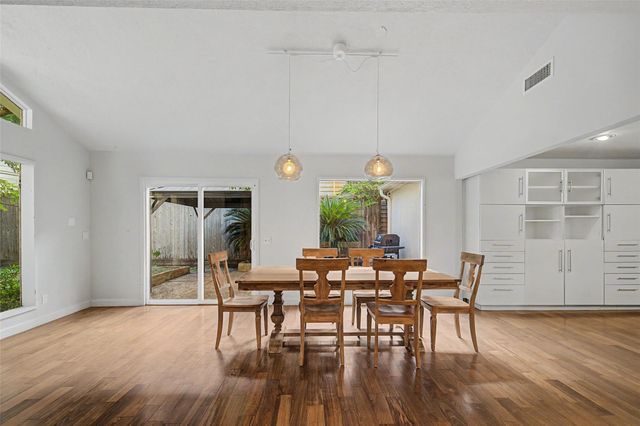 2723 Nottingham Street, Houston, TX 77005