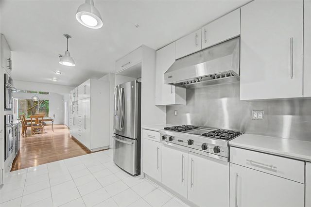 2723 Nottingham Street, Houston, TX 77005
