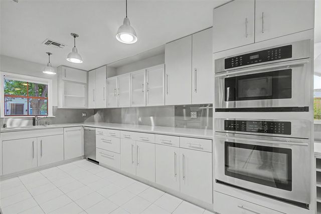 2723 Nottingham Street, Houston, TX 77005
