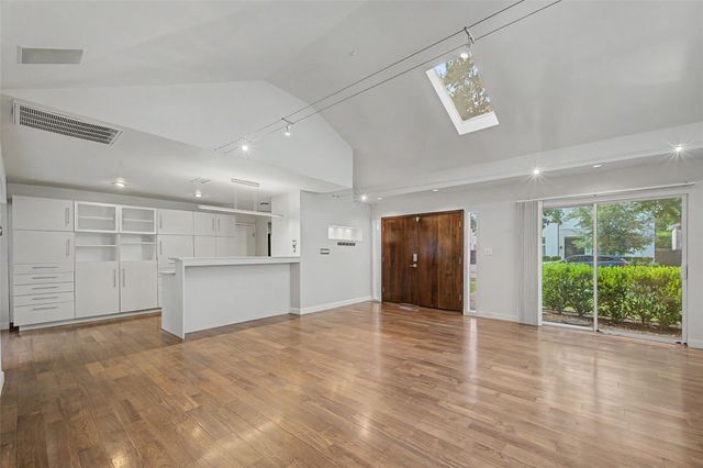 2723 Nottingham Street, Houston, TX 77005