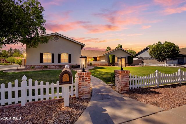 3132 E FAIRFIELD Street, Mesa, AZ 85213