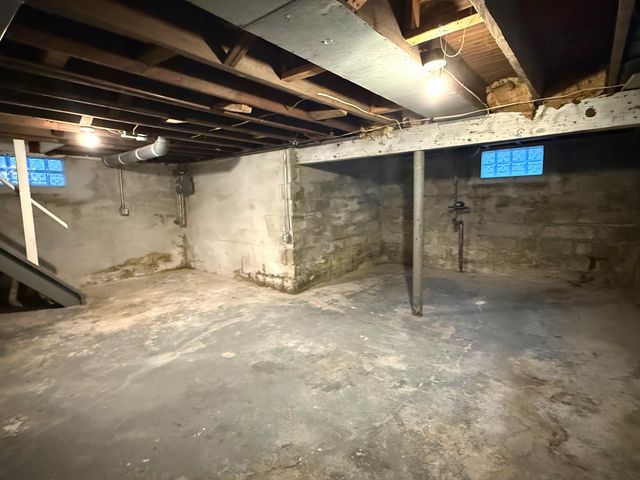 1130 W 25TH Street, Erie, PA 16502