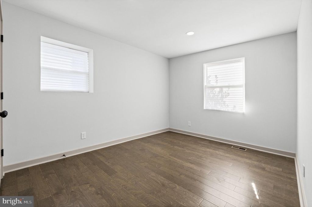 Image 18 of property listing at 4005 AMY LN, Randallstown, MD 21133