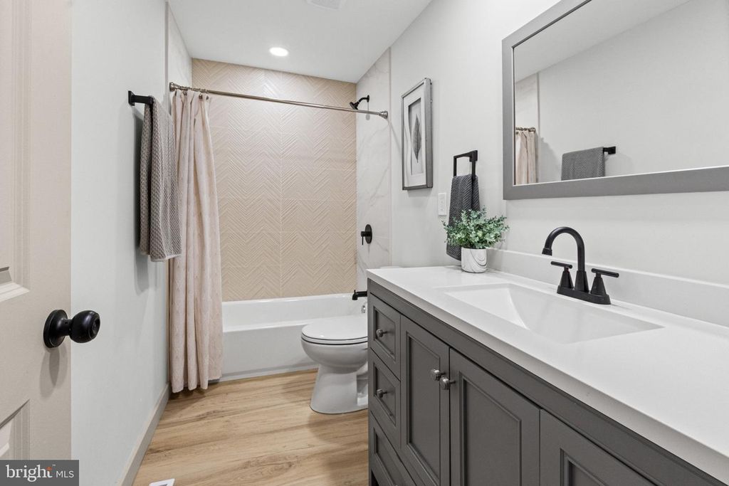 Image 20 of property listing at 4005 AMY LN, Randallstown, MD 21133