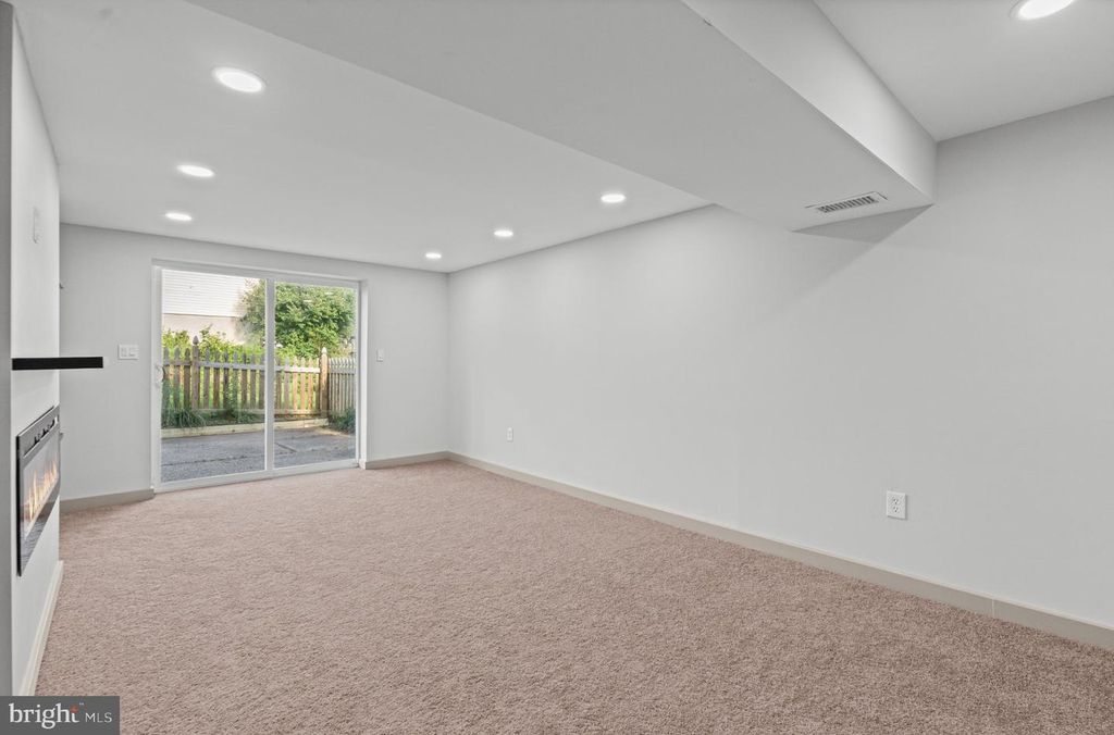 Image 25 of property listing at 4005 AMY LN, Randallstown, MD 21133
