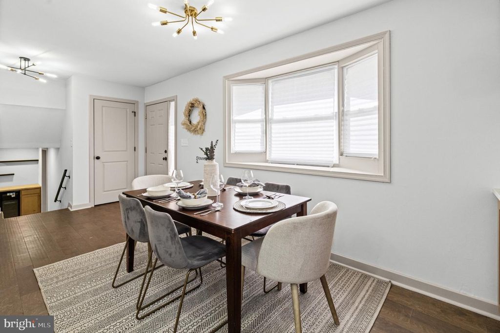 Image 4 of property listing at 4005 AMY LN, Randallstown, MD 21133