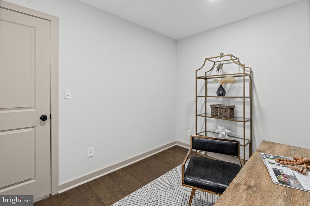 Image 10 of property listing at 4005 AMY LN, Randallstown, MD 21133
