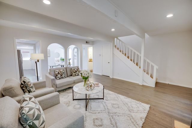 3500 Enfield RD D, Austin, TX 78703