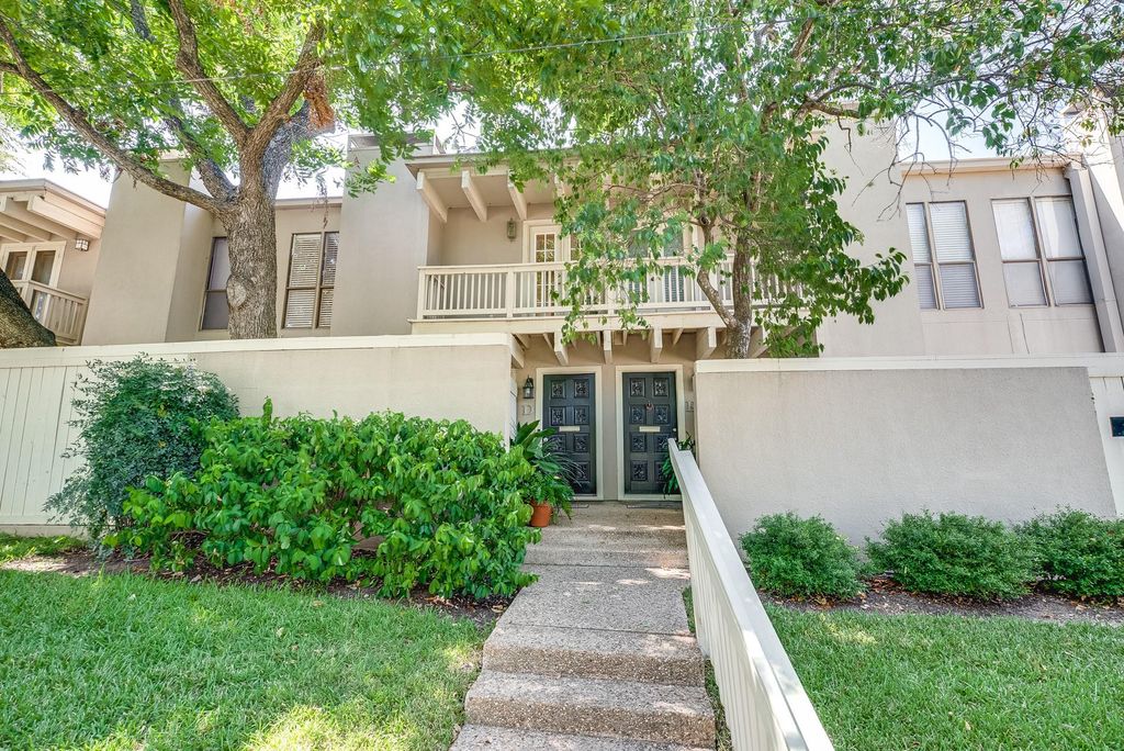 3500 Enfield RD D, Austin, TX 78703