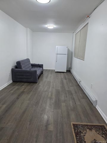 400 Crescent Street 1 1 2 3, Brooklyn, NY 11208