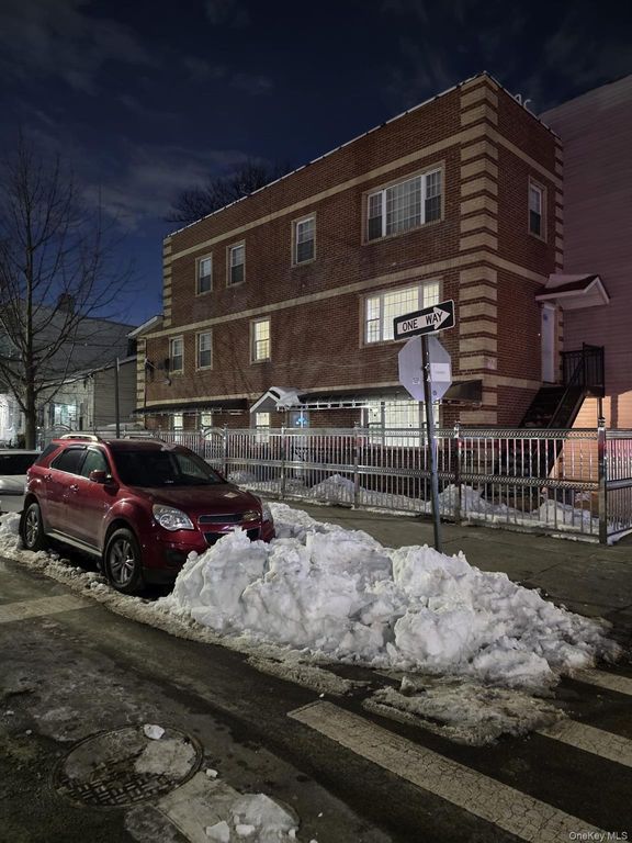 400 Crescent Street 1 1 2 3, Brooklyn, NY 11208