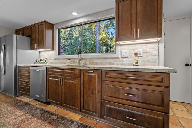 246 Watchhill Road, Brookeland, TX 75931