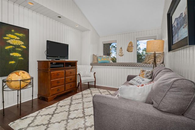 246 Watchhill Road, Brookeland, TX 75931