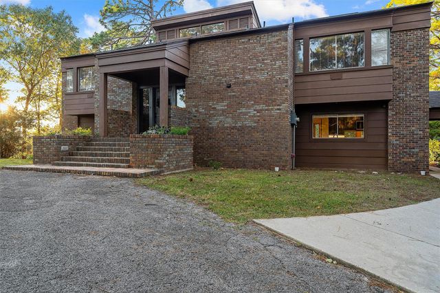 246 Watchhill Road, Brookeland, TX 75931