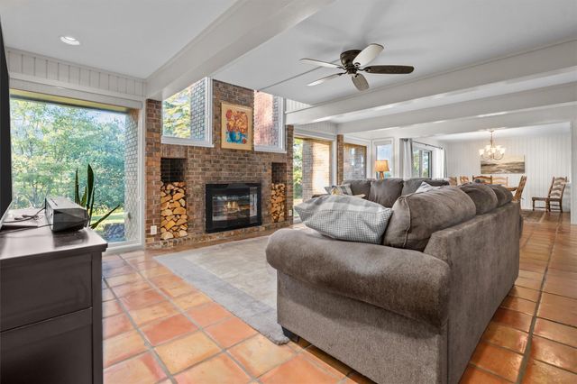 246 Watchhill Road, Brookeland, TX 75931